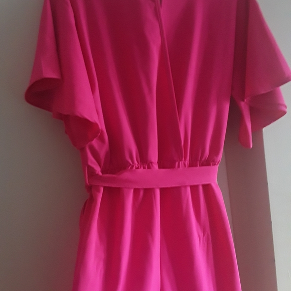Hot pink  belted jump suit, with wide legs - Picture 3 of 4